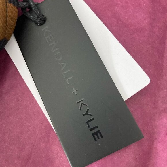 NWT NORDSTROM KENDALL + KYLIE Printed Leopard One-Piece Swimsuit - Picture 3 of 8